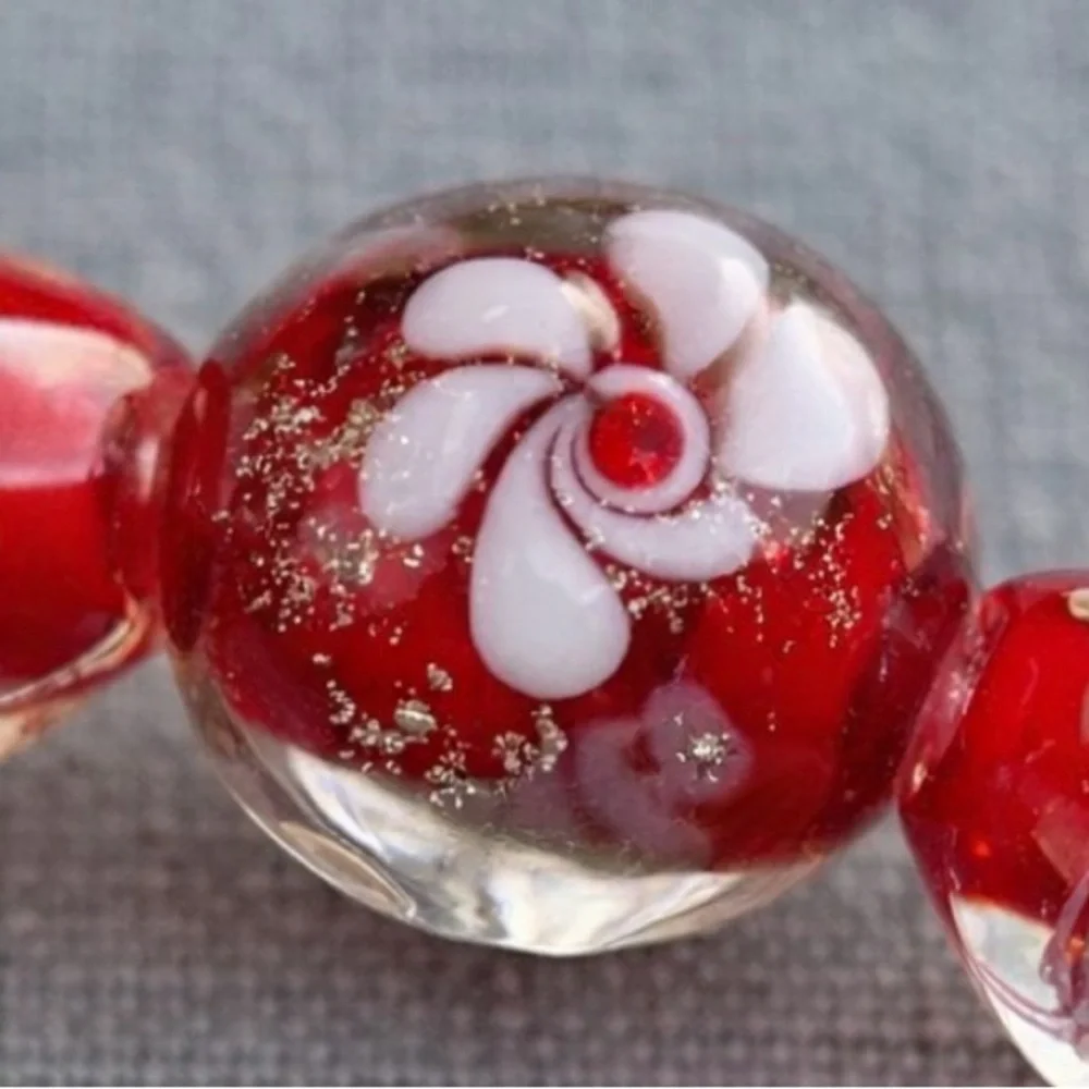 Vintage Artisan Lampwork Glass Bead Stretch Bracelet Red Floral